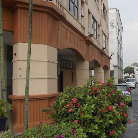 Sri Sutra Hotel Bandar Puchong Utama Екстер'єр фото