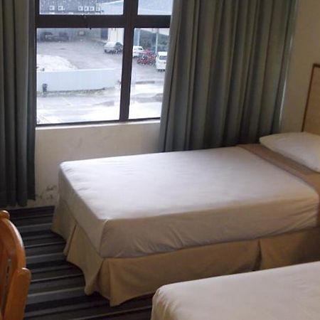 Sri Sutra Hotel Bandar Puchong Utama Екстер'єр фото