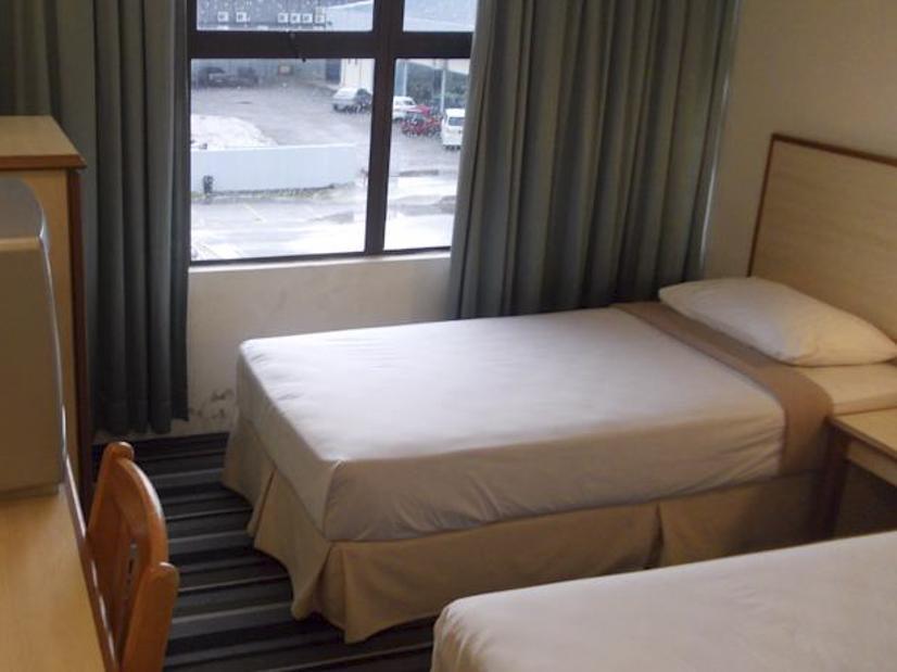 Sri Sutra Hotel Bandar Puchong Utama Екстер'єр фото